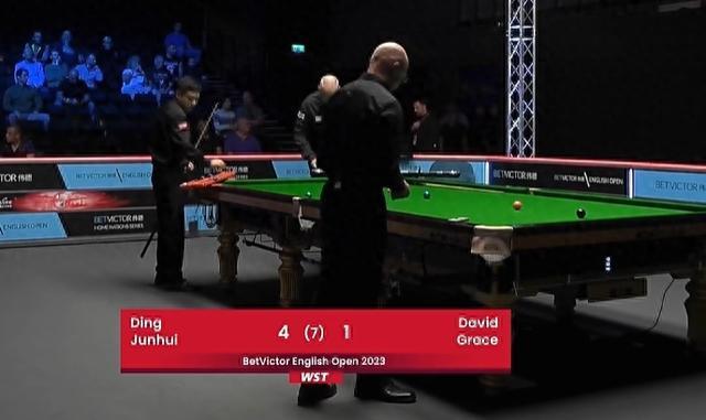 首轮胜利并 首轮胜利并